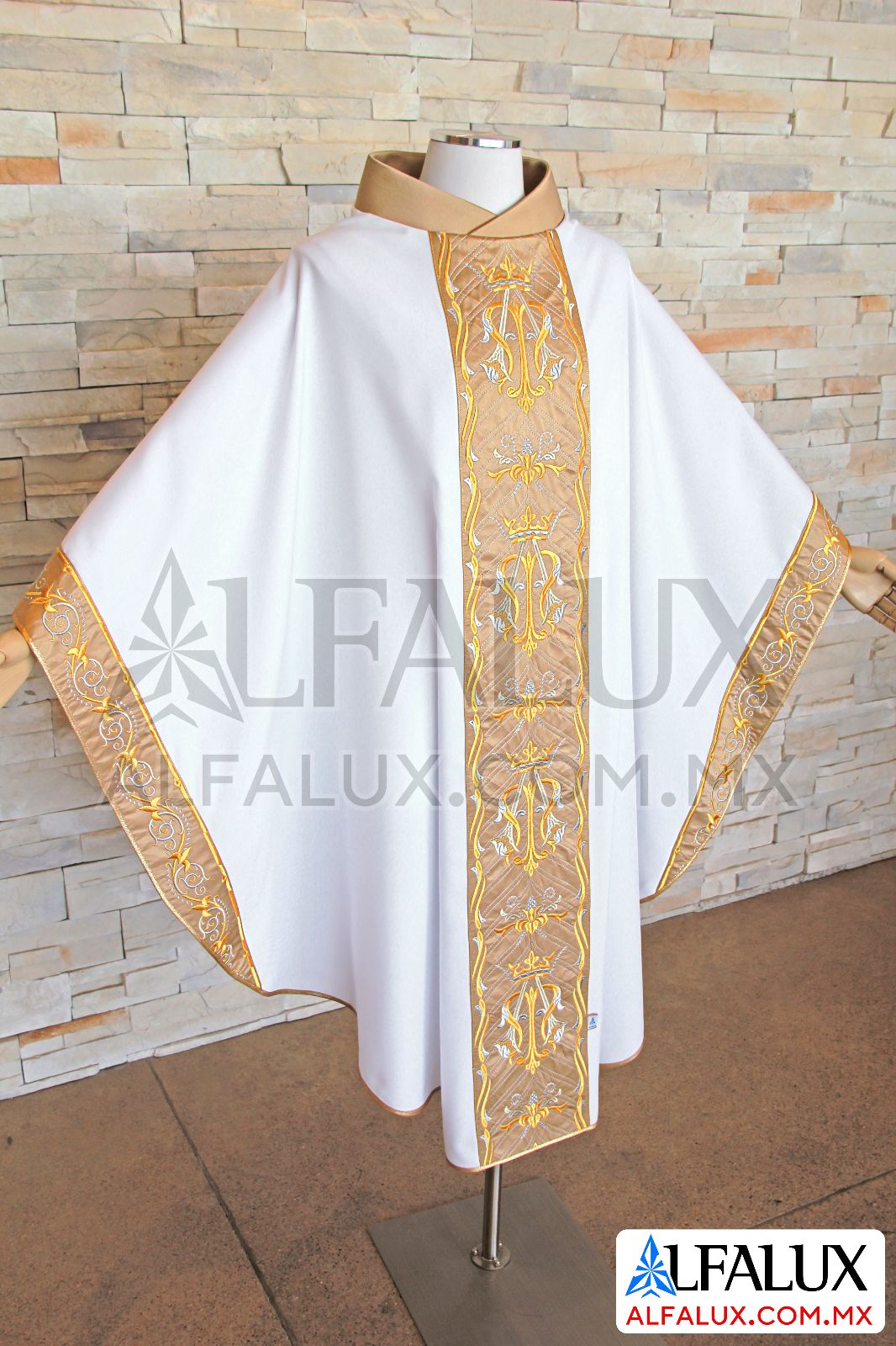 29 MARIA EMPERATRIZ Alfalux Blanco central dorado orillas brocado (2)